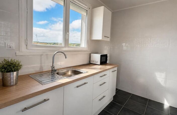Appartement 2 pièces de 44 m² situé à Noyon — photo 4