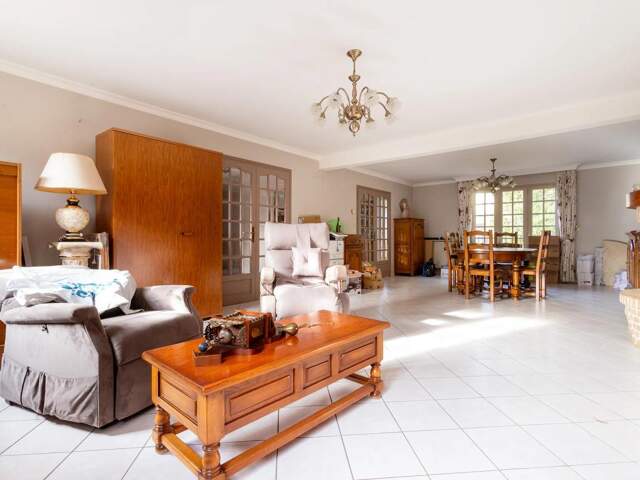 Maison de 7 pièces de 166 m² à Lys-lez-Lannoy — photo du bien