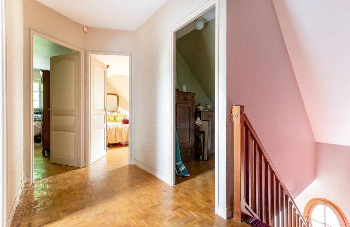 Maison de 7 pièces de 166 m² à Lys-lez-Lannoy — photo 5