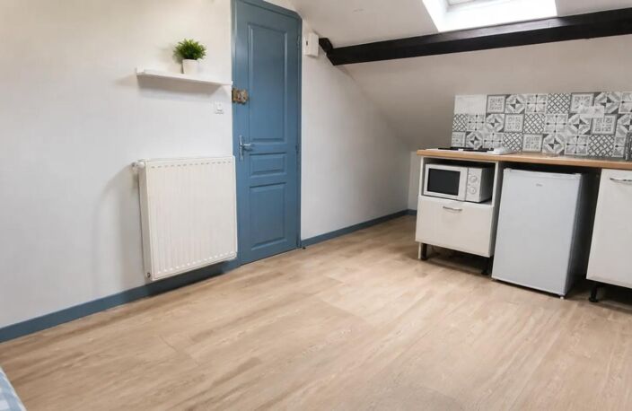 Immeuble de rapport rénové de 9 logements de 125 m2 habitables (150 m² au sol) à Pruillé-le-Chétif — photo 4