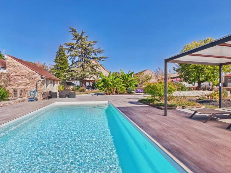 MAISON 267 M² + 3 LOGEMENTS INDÉPENDANTS – PISCINE – DÉPENDANCE — photo 1