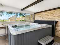 MAISON 267 M² + 3 LOGEMENTS INDÉPENDANTS – PISCINE – DÉPENDANCE — photo 4