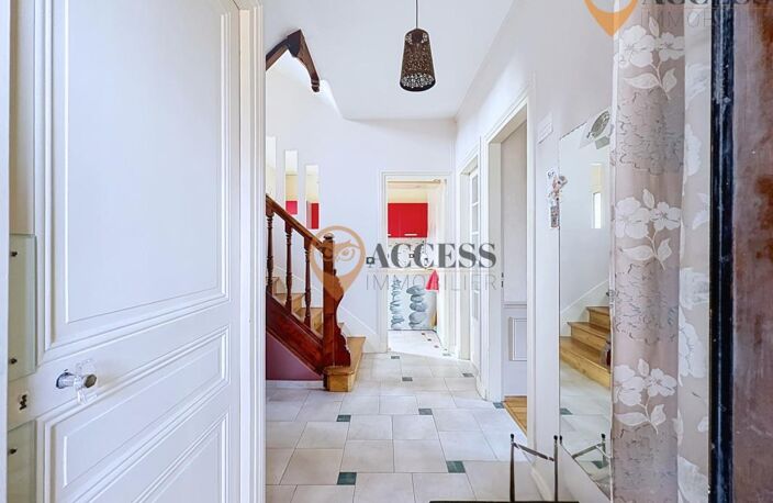 GROSLAY - Meulière familiale avec dépendance de 150m2 ! — photo 2