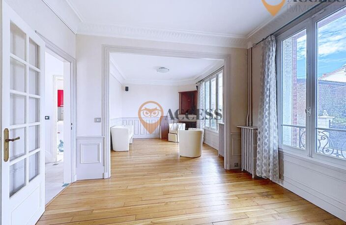 GROSLAY - Meulière familiale avec dépendance de 150m2 ! — photo 4