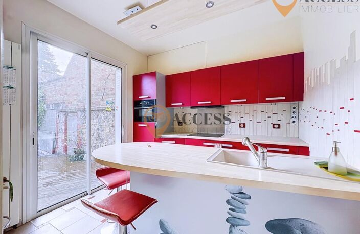 GROSLAY - Meulière familiale avec dépendance de 150m2 ! — photo 5