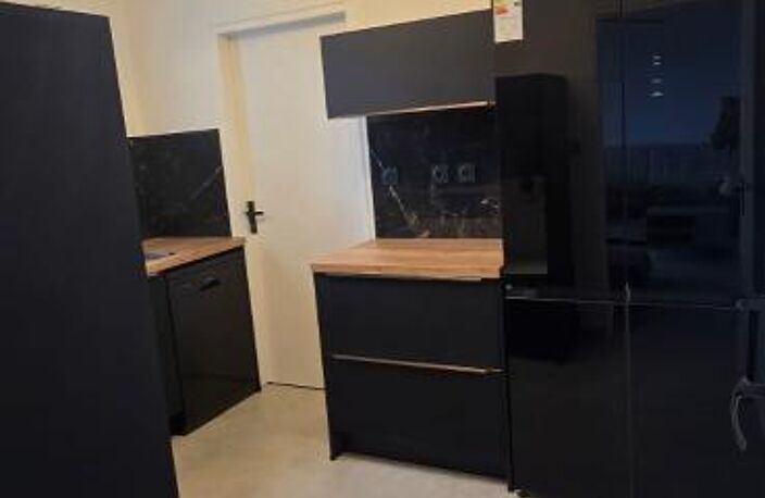 T3 Meublé Rénové - Trinité — photo 2