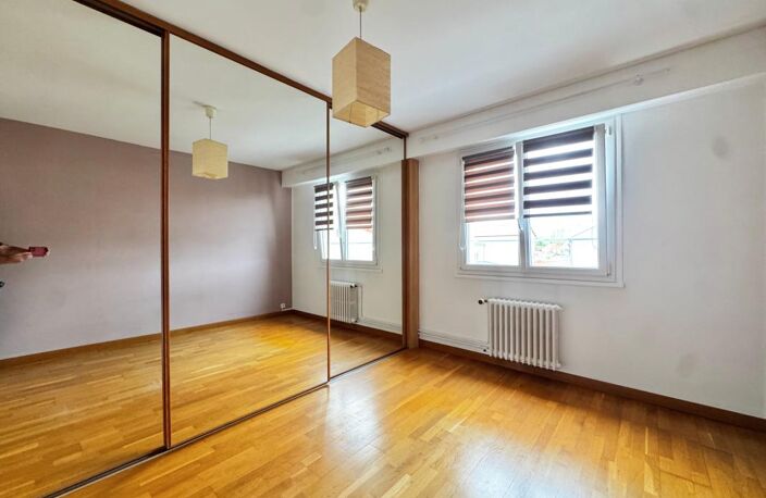Bel appartement T3 lumineux de 68 m² avec vue dégagée et grand garage box – Reims (Rue Benoît Malot) — photo 5