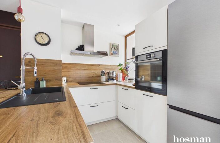 Agréable T3 bis de 70,95m² rue Richelieu à Villeurbanne, entièrement rénové -lumineux-traversant- deux balcons-un garage — photo 2