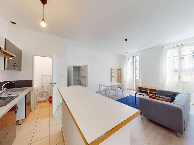 Appartement à vendre - T3 Entièrement rénové - 2e arrondissement — photo 1