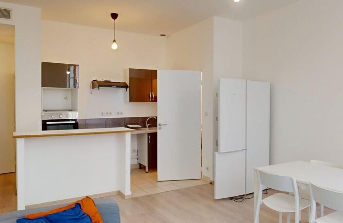 Appartement à vendre - T3 Entièrement rénové - 2e arrondissement — photo 2