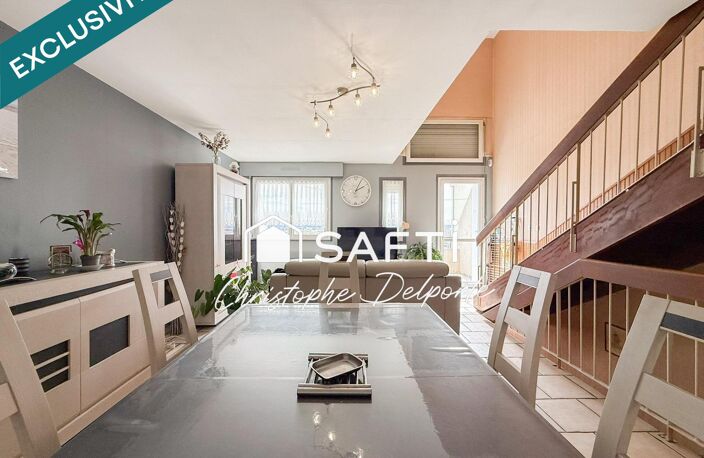 Maison avec terrasse et balcon et garage double — photo 3