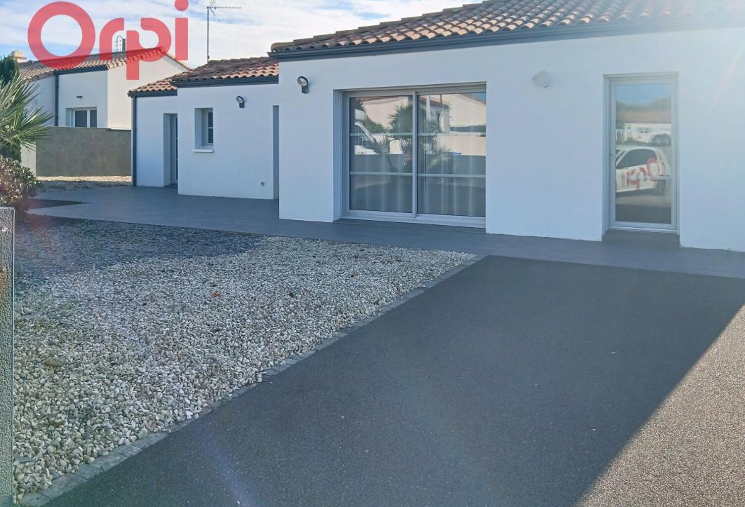 Maison récente — photo 1