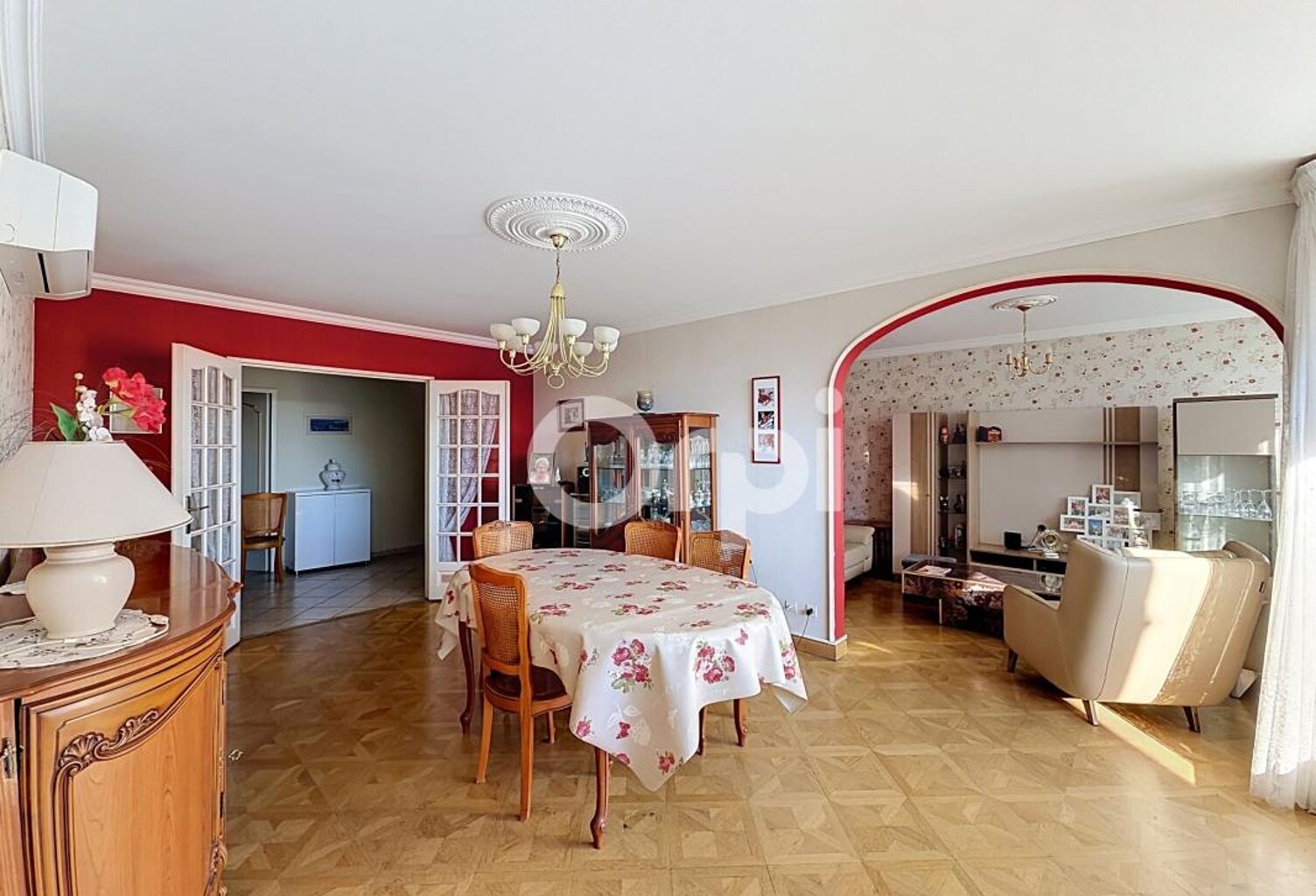 Appartement familiale de 98m2 avec garage et balcon | Coeur Gratte-Ciel — photo 1