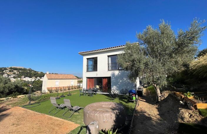 A VENDRE LA SEYNE SUR MER 83500 LIMITE SIX-FOURS  VILLA RECENTE 2 CHAMBRES JARIN VUE DEGAGEE — photo 3