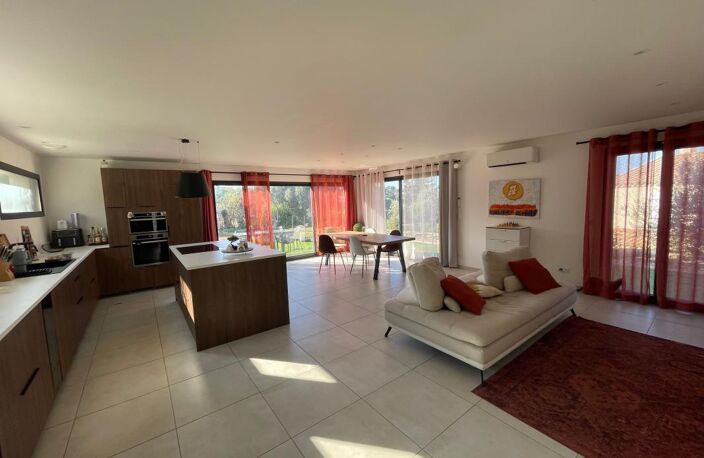 A VENDRE LA SEYNE SUR MER 83500 LIMITE SIX-FOURS  VILLA RECENTE 2 CHAMBRES JARIN VUE DEGAGEE — photo 5