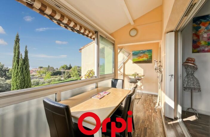 Appartement 4 pièces en duplex avec vue mer parking et cave — photo 3