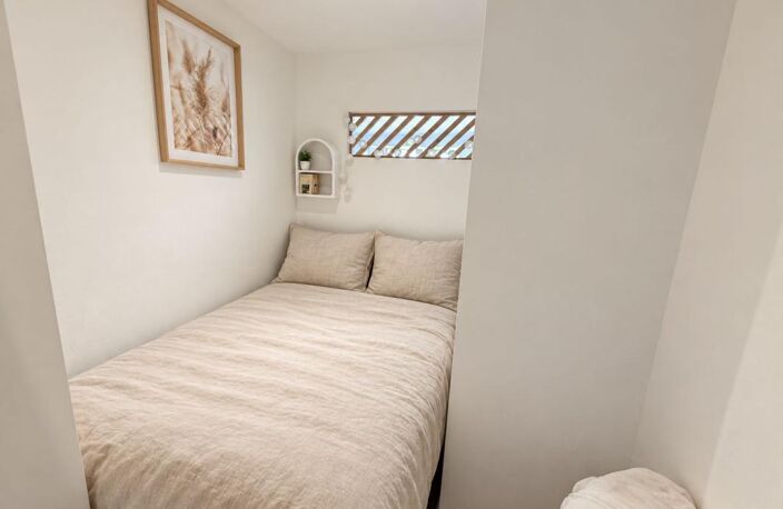 Saint Mandrier 83, 430–par Roland, appartement rénové, vendu, meublé, ascenseur, cave, dernier étage — photo 4
