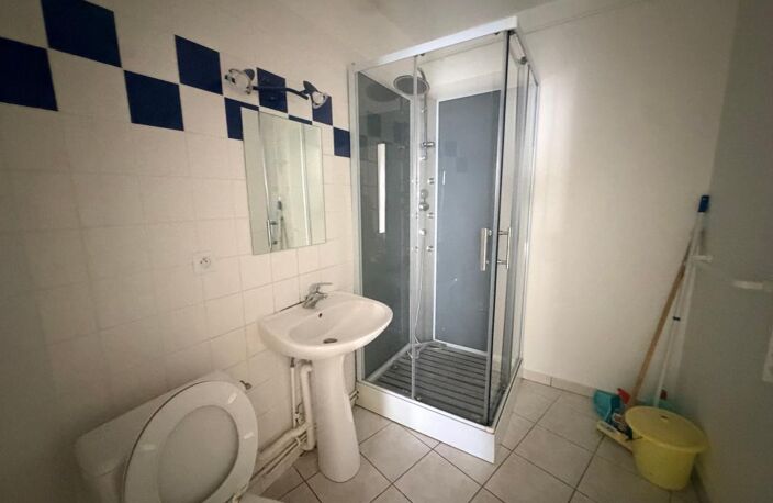 Appartement À Vendre — photo 3