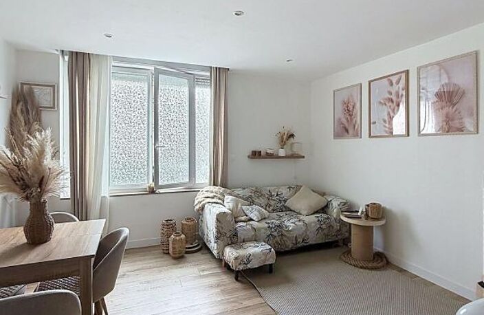 Appartement À Vendre T 3 avec jardin privatif — photo 2