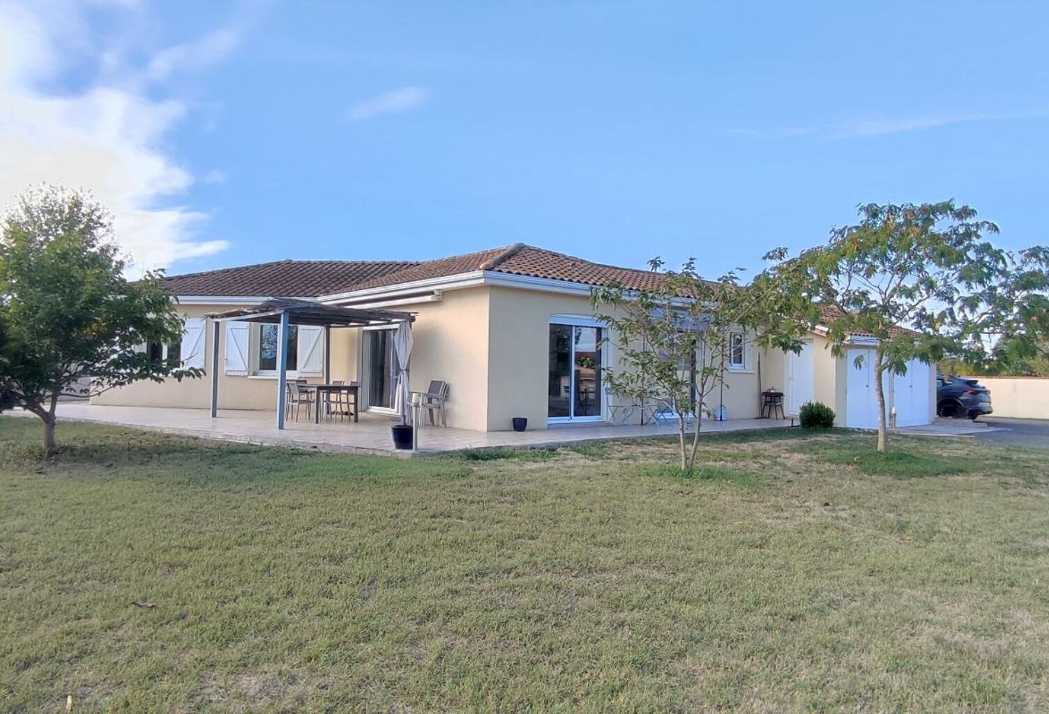 Maison À Vendre — photo 1