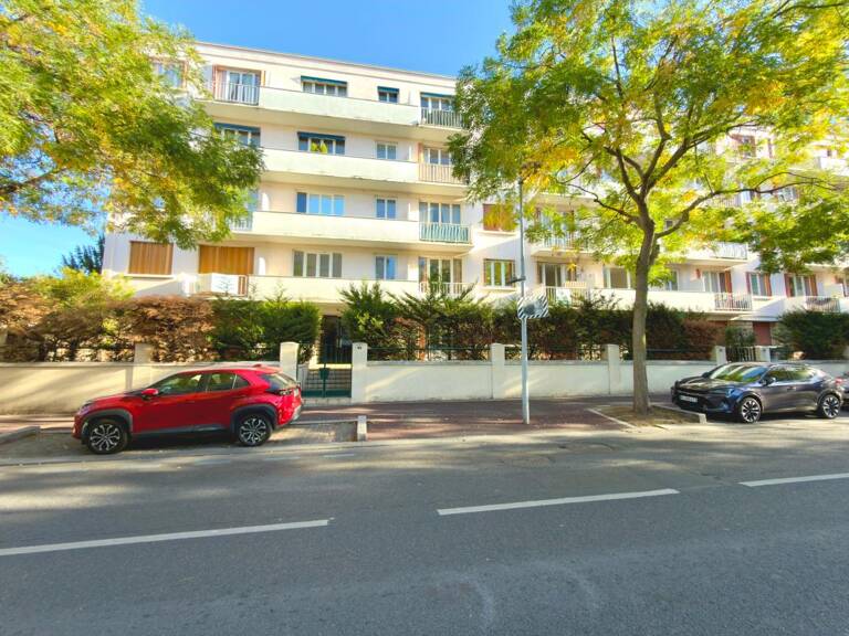ÉPINAY-SUR-SEINE – LIMITE ENGHIEN-LES-BAINS | 3 PIÈCES AVEC BALCON — photo 1