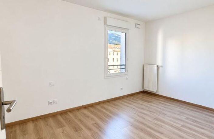Appartement À Louer — photo 3