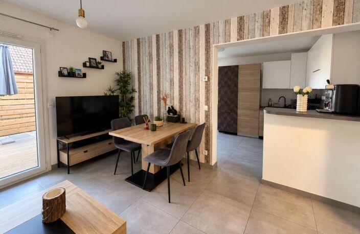 🏡 À LOUER – APPARTEMENT T2 MEUBLÉ AVEC GRANDE TERRASSE – CRUSEILLES — photo 5