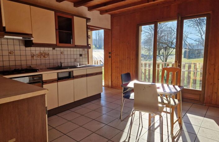 À VENDRE À SALES – MAISON INDIVIDUELLE AVEC DEUX LOGEMENTS — photo 3