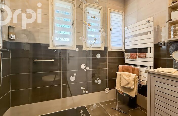 🏡 Maison de caractère avec piscine à Rilhac-Rancon — photo 4