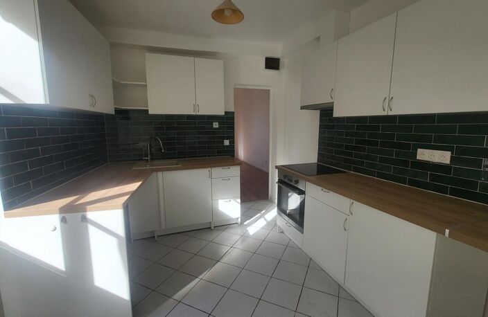 Appartement À Vendre — photo 2