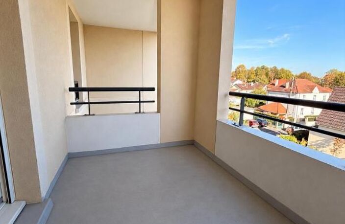 Appartement À Vendre — photo 2