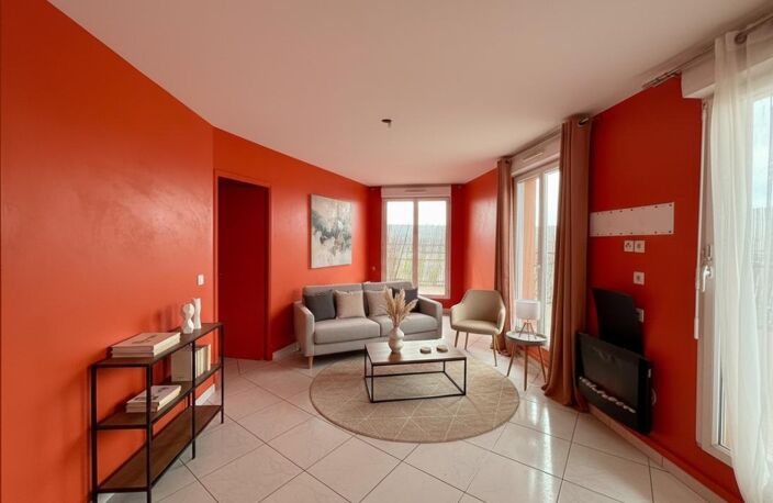 Corbeil-Essonnes Spacieux F4 lumineux au dernier étage — photo 2