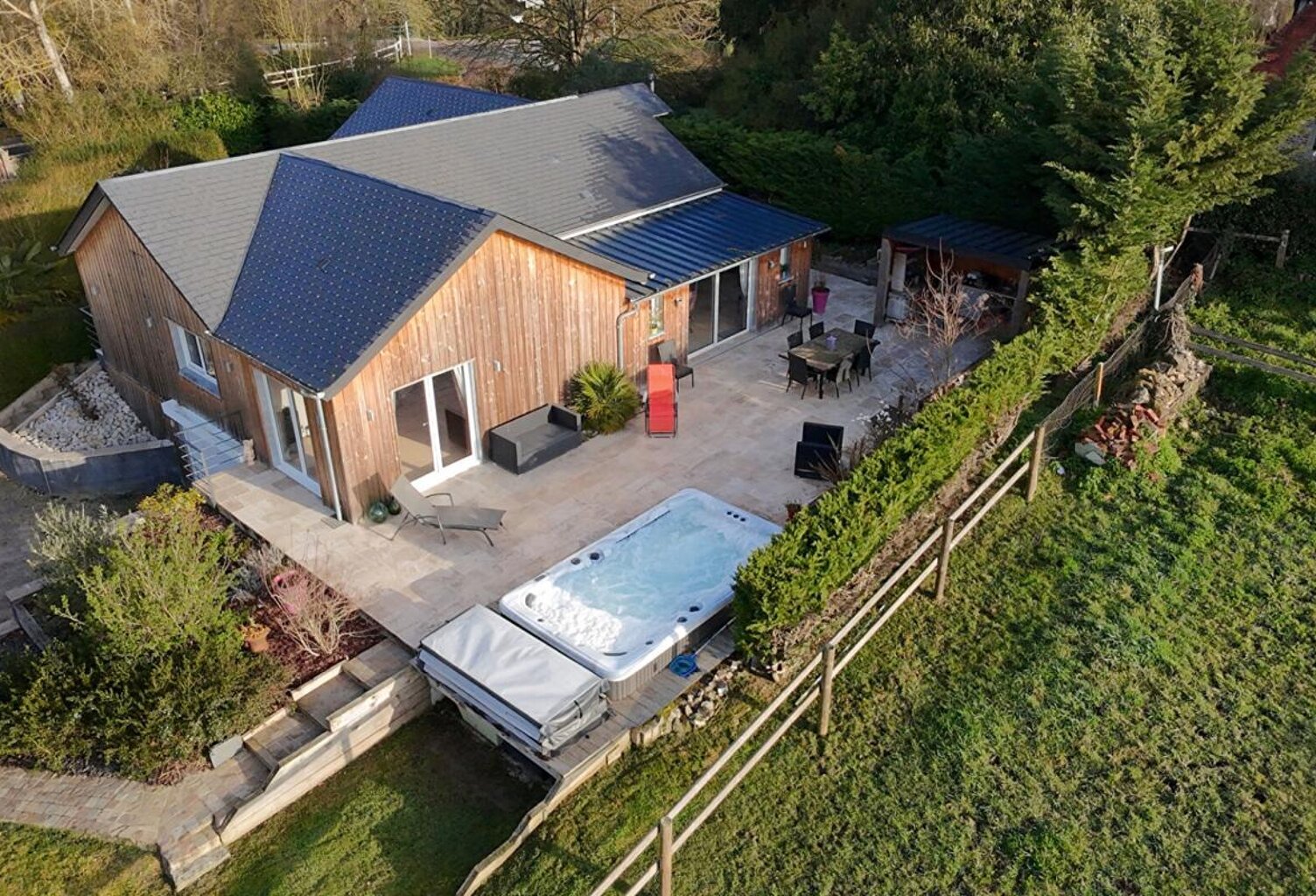 Maison de plain-pied rénovée avec suite parentale, spa de nage et vue sur les chevaux ? À 15 min de Deauville — photo 1