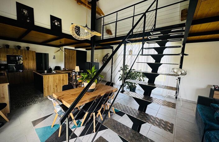Maison + hébergements insolites sur 1 ha — photo 3