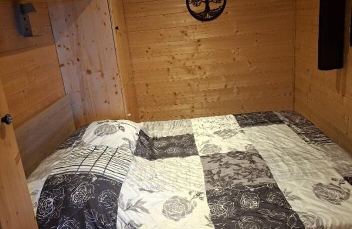 Terrain de loisirs avec 3 roulottes — photo 4