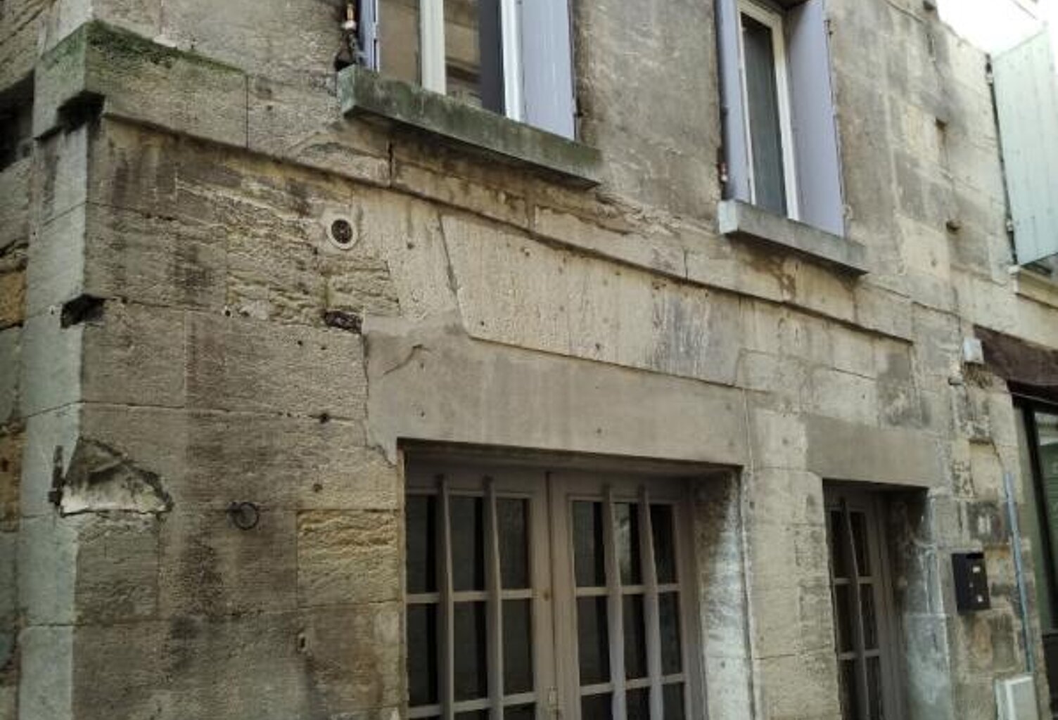 A vendre, immeuble de rapport dans le centre-historique de Périgueux (24000) — photo 1