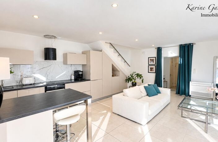 SANARY SUR MER - A 10 MINUTES A PIED DU PORT - MAISON INDIVIDUELLE 106 M² - TERRAIN 133 M² - GARAGE 27 M² — photo 3
