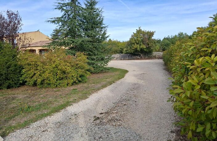 AUREL (84390)  COUP DE COEUR POUR CETTE VILLA DE 124 M² AVEC 4 CHAMBRES UN GARAGE ET 3 600 M² DE TERRAIN — photo 4