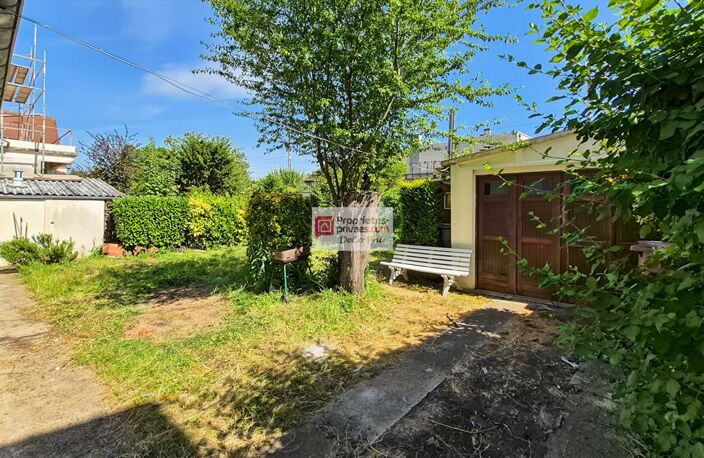 Maison  47 m2  +  terrain constructible 295m2  jardin  Viroflay — photo 2