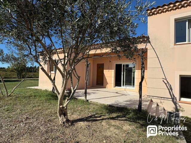 Maison familiale -3 chambres- garage 54 m² - TRAVAILLAN — photo du bien