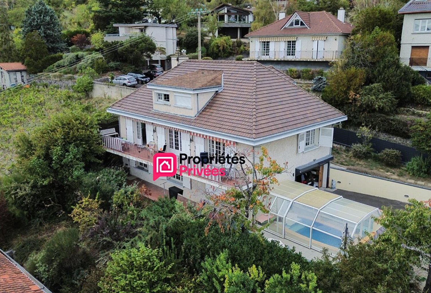 Clermont Ferrand  maison  T 7 de 214m² avec piscine et vue sur le Puy de Dôme et Clermont Ferrand — photo 1