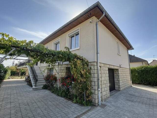 VARENNES-VAUZELLES - MAISON 5 CHAMBRES — photo du bien
