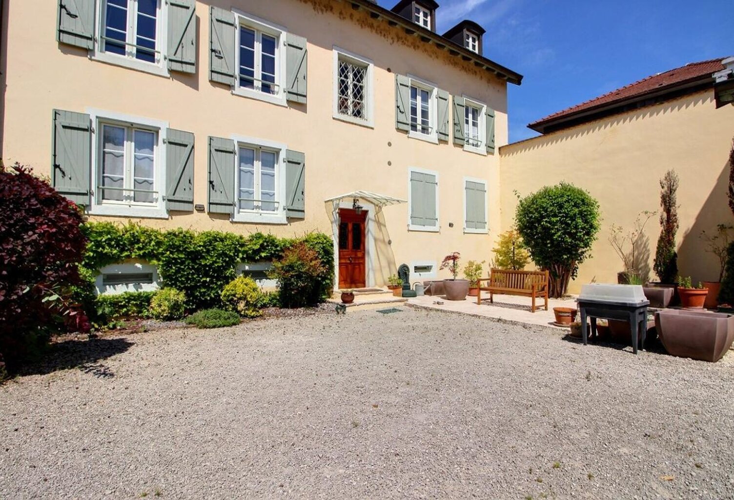 AUDINCOURT- ELEGANTE MAISON BOURGEOISE DE13 PIECES — photo 1