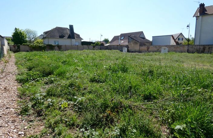 Terrain  viabilisé 420 m² (OULINS) — photo 2
