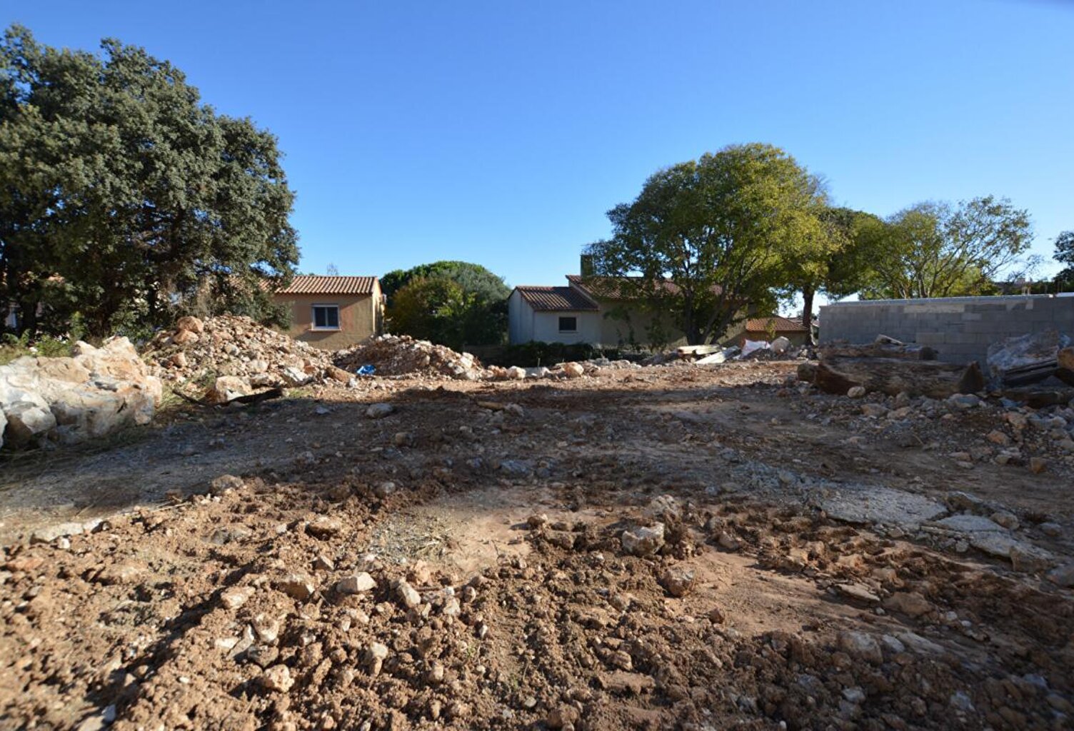 TERRAIN A BÂTIR, VIABILISE & LIBRE DE CONSTRUCTION ET DE CONSTRUCTEUR  515m² — photo 1