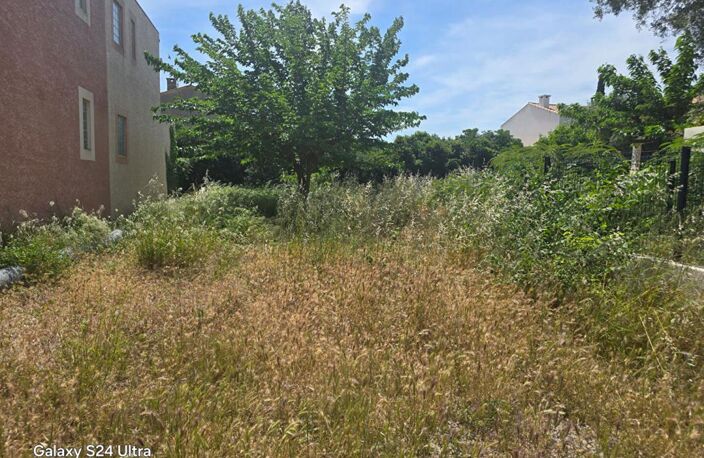 TERRAIN A BÂTIR, VIABILISE & LIBRE DE CONSTRUCTION de 305 m² — photo 2