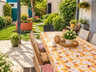 CHARME ET ORIGINALITÉ POUR CETTE MAISON EN PIERRE AVEC JARDIN ET STUDIO INDÉPENDANT — photo 4