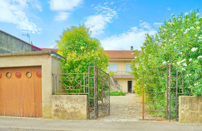 Salindres - Ensemble immobilier  - Appartement + Local commercial loué — photo 2