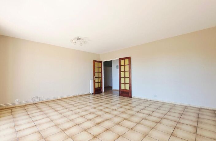 APPARTEMENT 105M² 5 PIECES 4 CHAMBRES BALCON GARAGE — photo 3