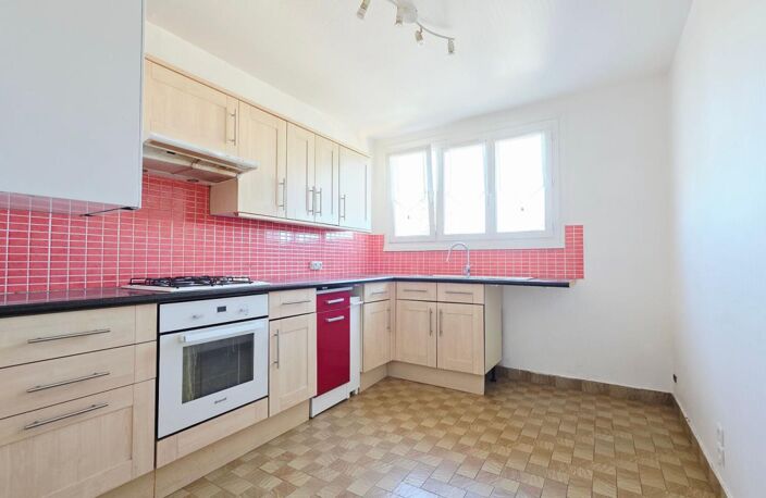 APPARTEMENT 105M² 5 PIECES 4 CHAMBRES BALCON GARAGE — photo 4